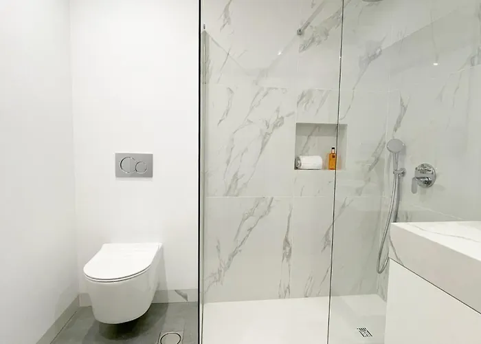 아파트 Enchanted Bay 카메라데로보스