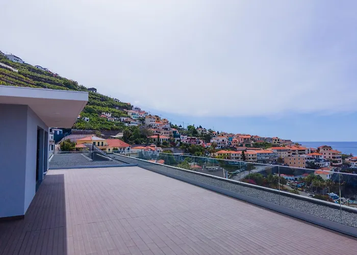 Enchanted Bay 카메라데로보스